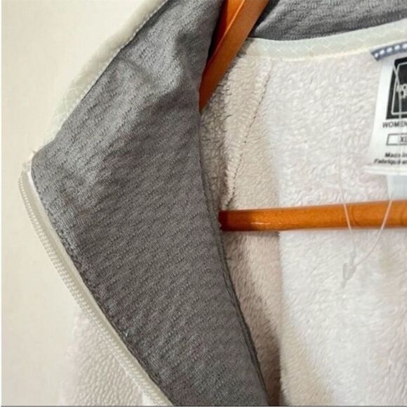 The North Face Osito 1/4 Zip Cream Soft High-Pile Silken Raschel Fleece Pullover - Picture 10 of 13